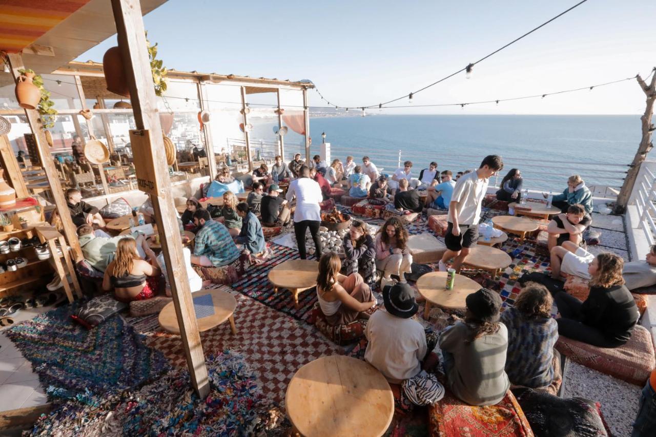 فندق Locals Taghazout Surfcamp المظهر الخارجي الصورة